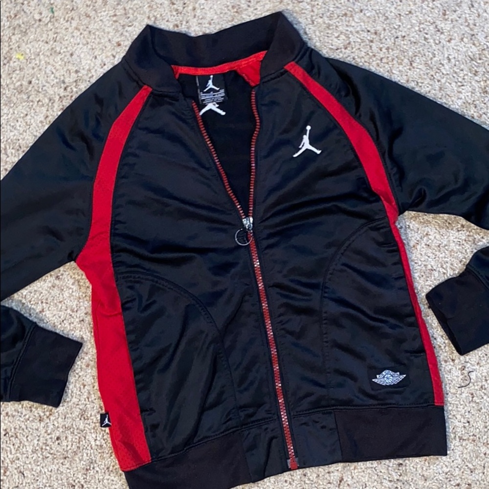 Classic Air Jordan jacket- boys S (8-10) EUC - Picture 1 of 9